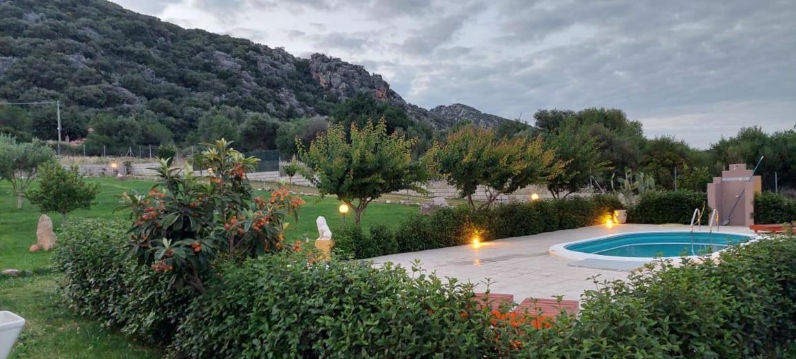Indipendente con PISCINA USO ESCLUSIVO Siniscola Exterior foto