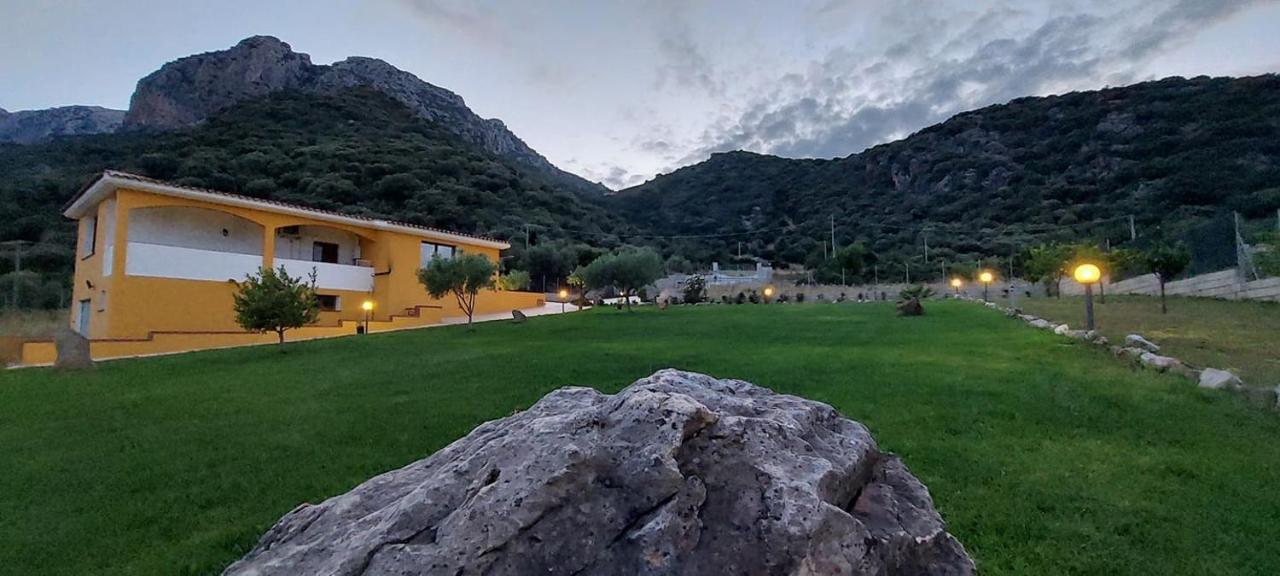 Indipendente con PISCINA USO ESCLUSIVO Siniscola Exterior foto